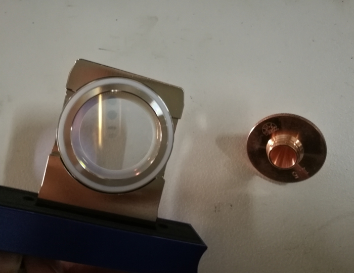 Cómo hacer el mantenimiento de la máquina de corte por láser de fibra